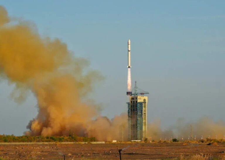 Cina lancia il satellite riutilizzabile Shijian-19 per rivoluzionare la coltivazione spaziale!