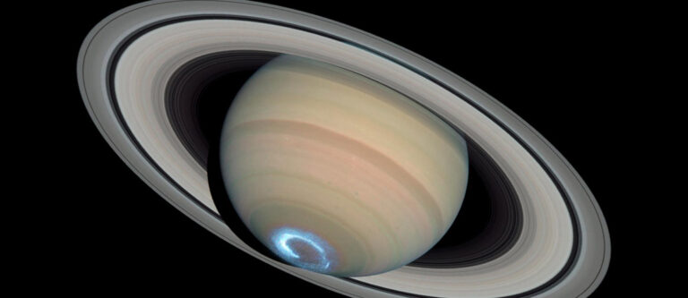 10 Caratteristiche Uniche di Saturno