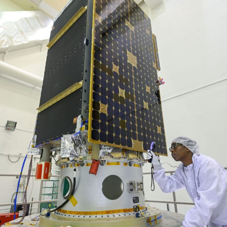 La nuova piattaforma satellite medio di Lockheed Martin pronta al lancio